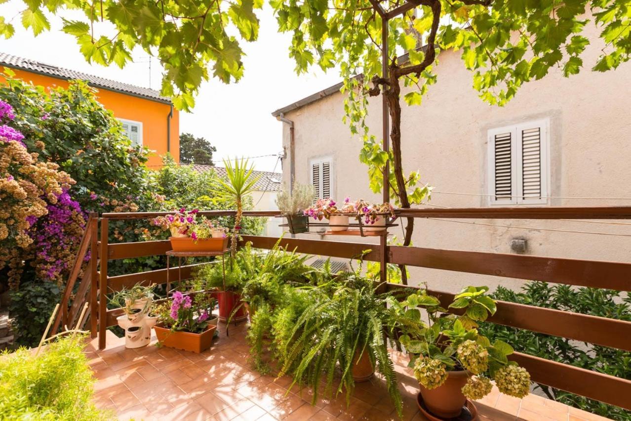 וולי לוסיניי Apartments By The Sea Mali Losinj מראה חיצוני תמונה